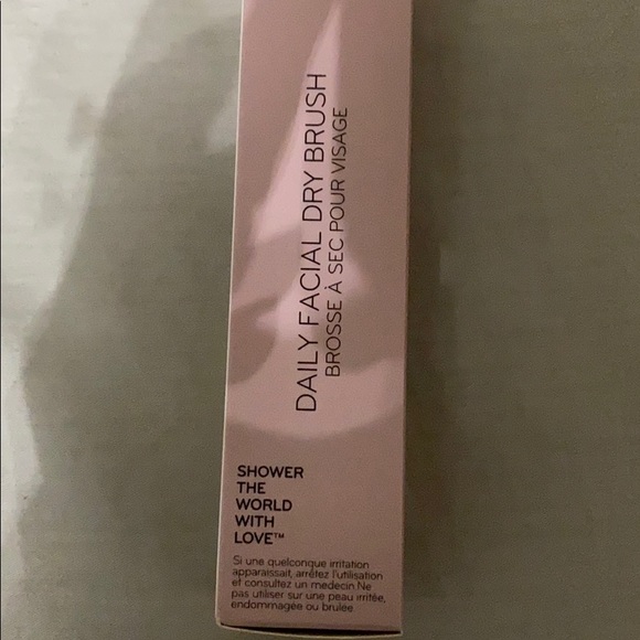 Daily concepts facial dry brush - Picture 2 of 4